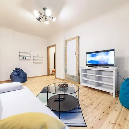 Homelike Apartment, Center, Free Parking *