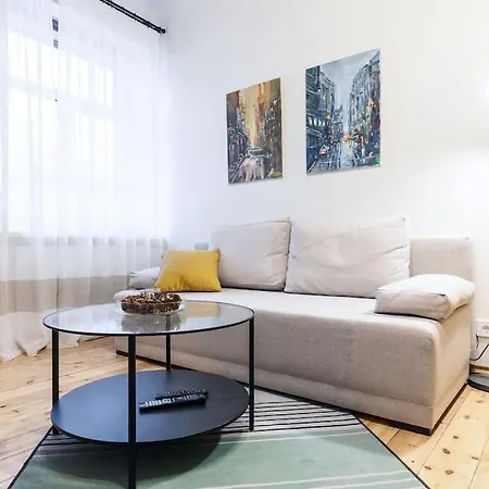 Homelike Apartment, Center, Free Parking شقة *